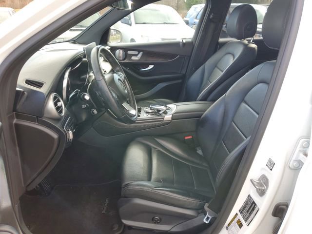 Used 2018 Mercedes-Benz GLC 300 4MATIC image 16