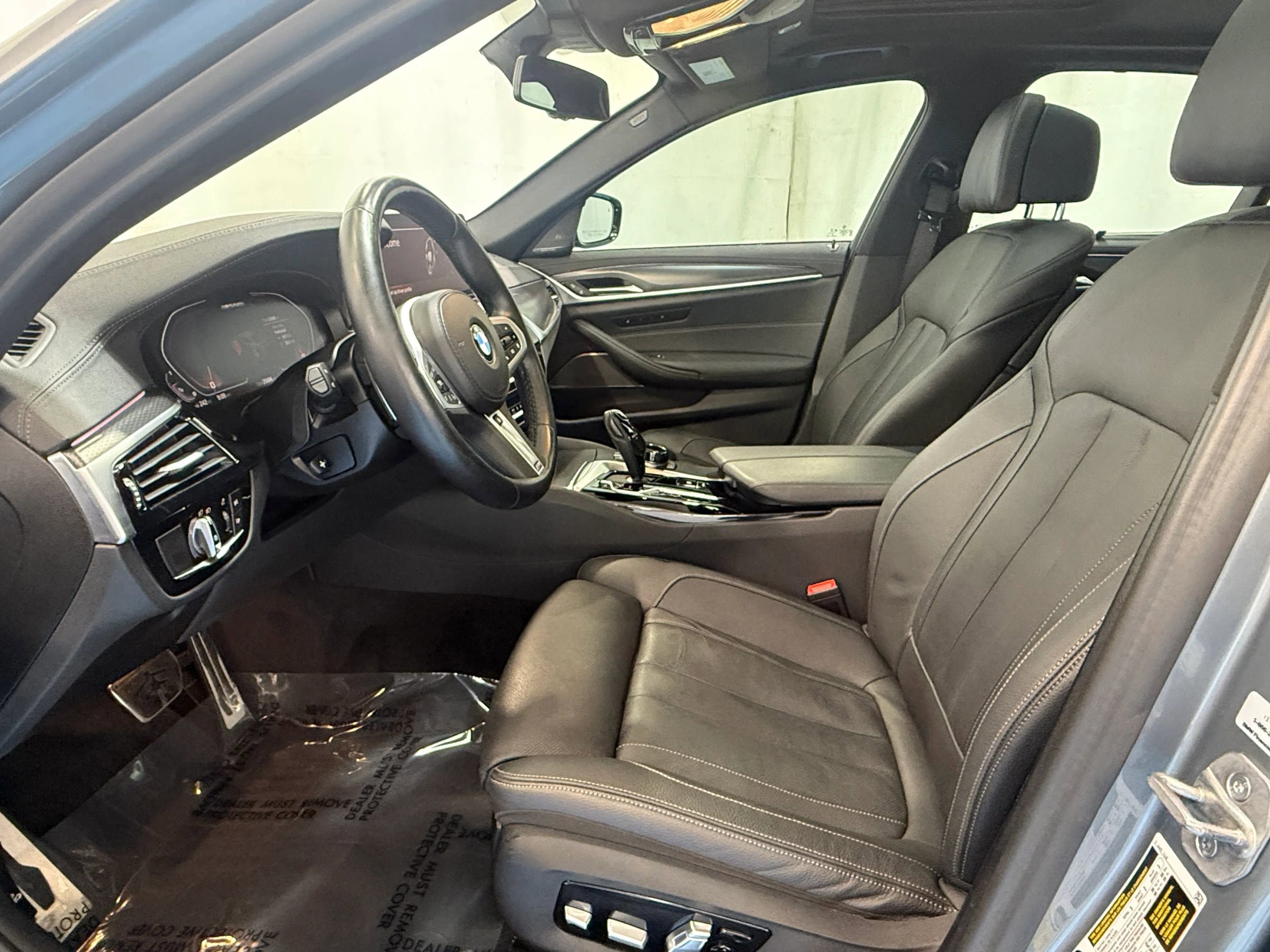 Used 2023 BMW M550i xDrive w/ Premium Enhanced Package AWD/4WD image 23