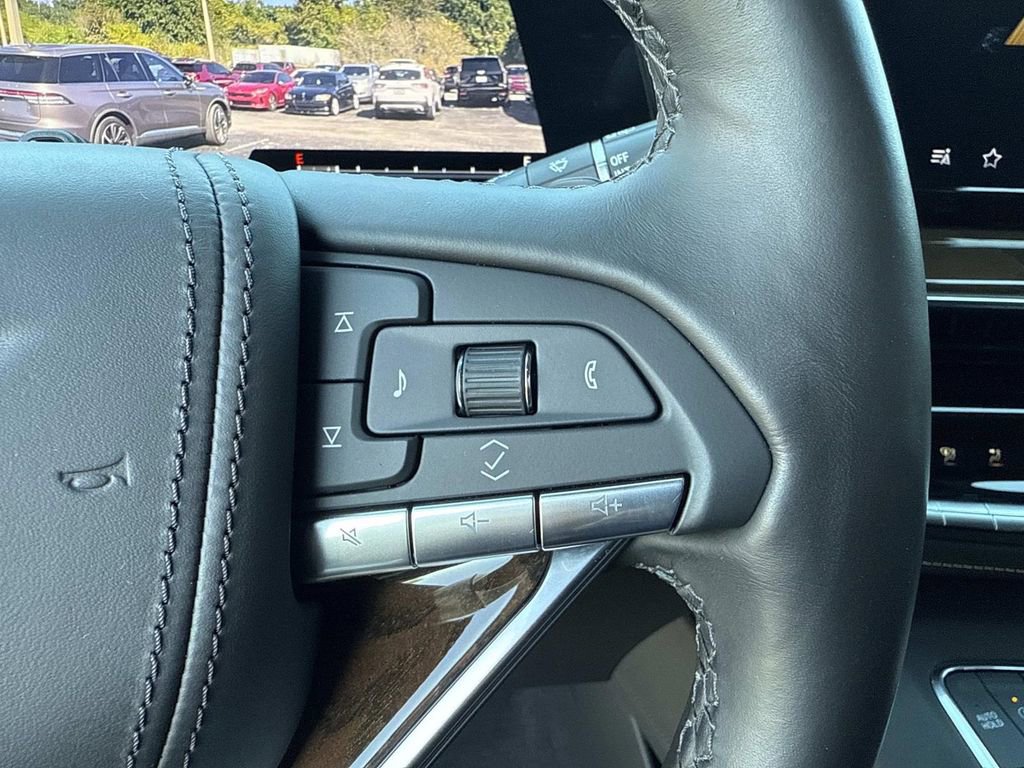 Certified 2024 Cadillac Escalade ESV Sport Platinum w/ LPO, ONYX Package image 30