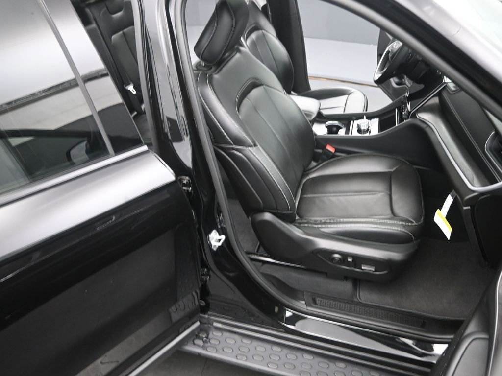 Used 2024 Jeep Grand Cherokee L Limited w/ Luxury Tech Group II AWD/4WD image 11