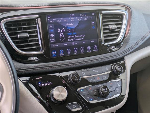 Used 2020 Chrysler Pacifica Limited FWD image 13