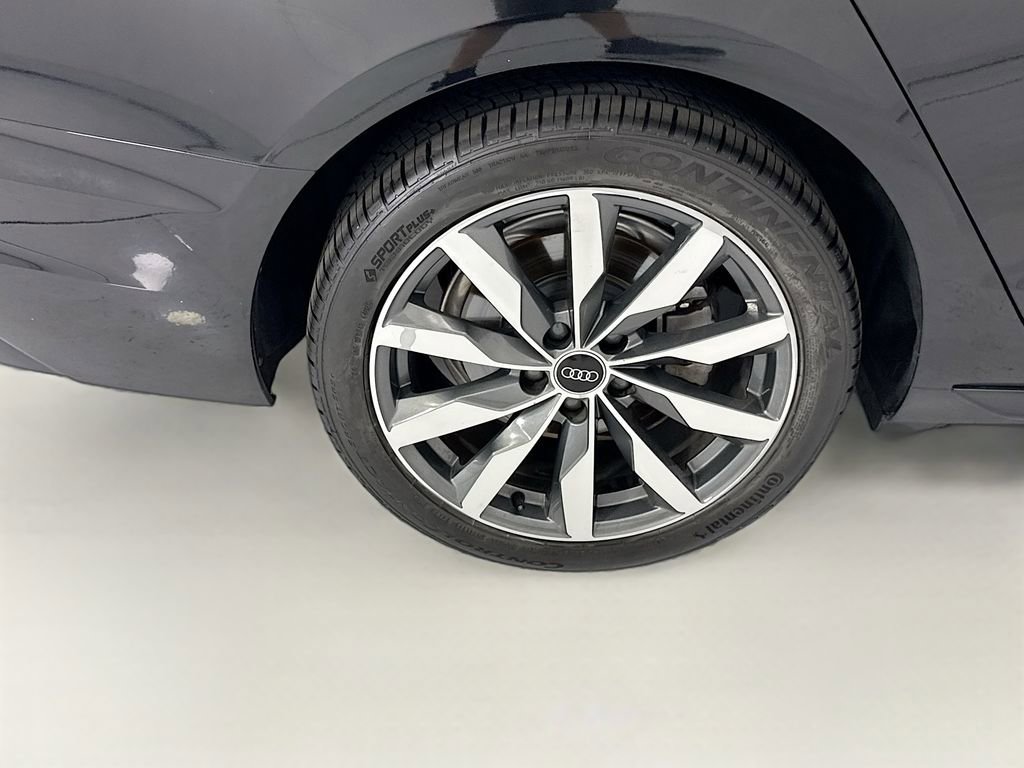 Used 2021 Audi A4 2.0T Premium Plus AWD/4WD image 32