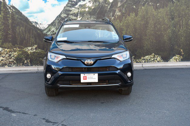 Used 2017 Toyota RAV4 XLE w/ Carpet Mat Package image 5