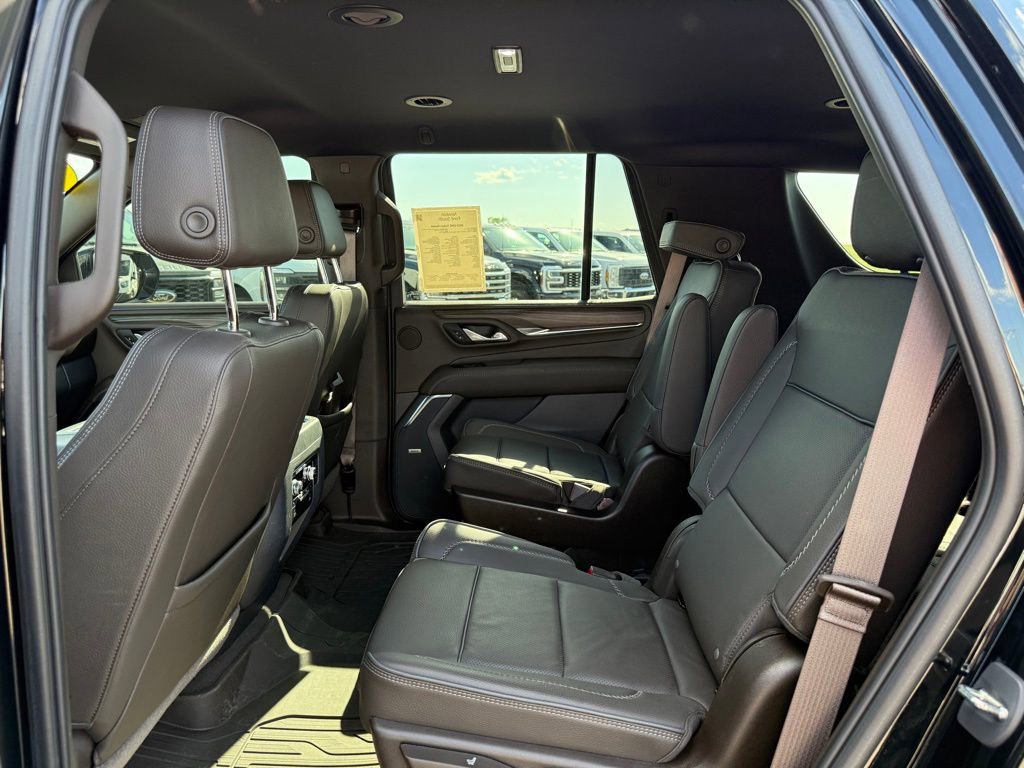 Used 2023 GMC Yukon Denali AWD/4WD image 9