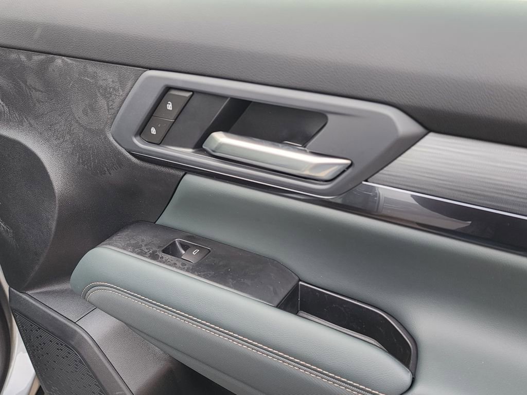 New 2026 GMC Terrain AT4 w/ Convenience Package III image 39