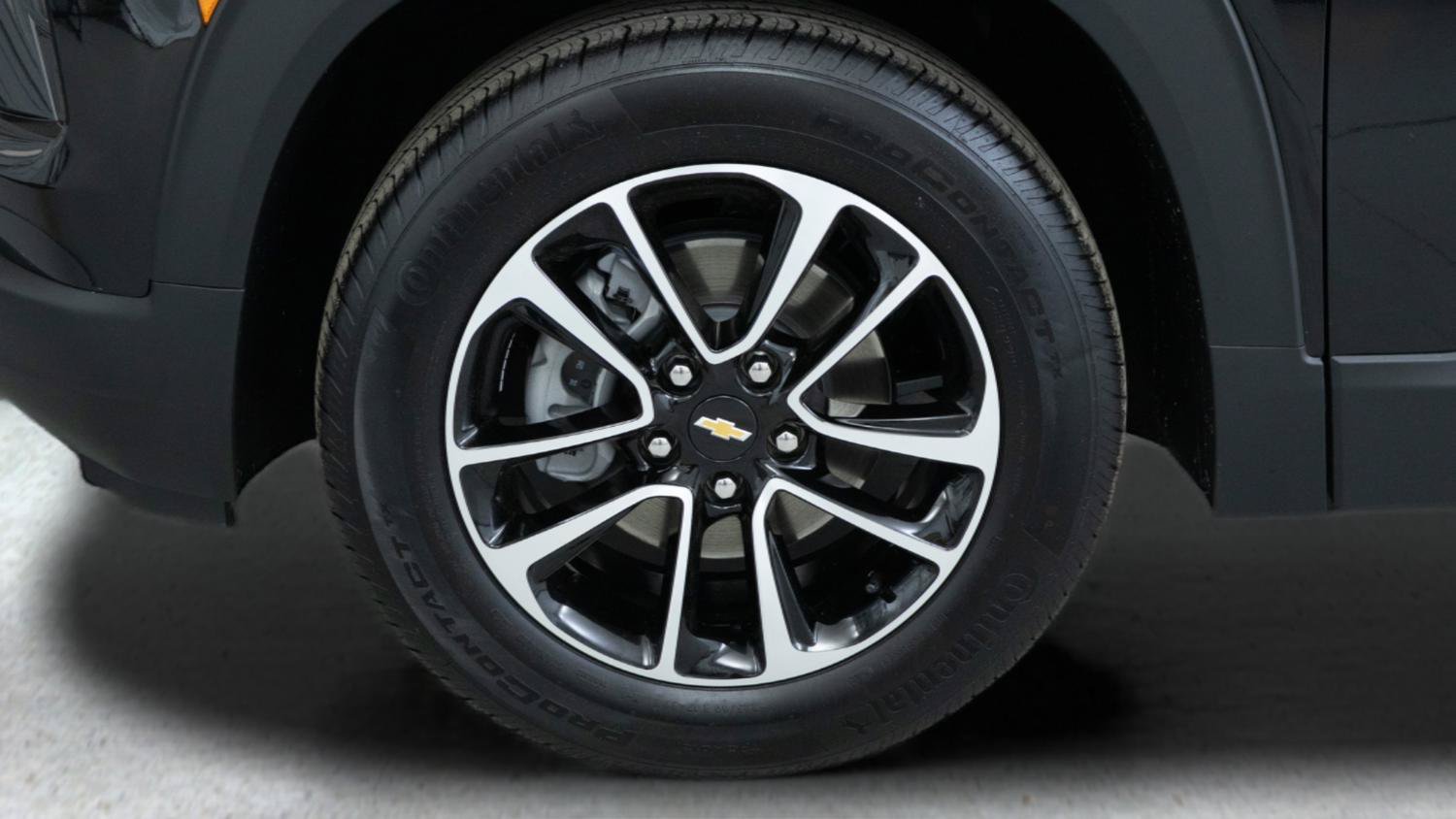 Certified 2026 Chevrolet TrailBlazer LT w/ LT Cold Weather Package FWD image 9