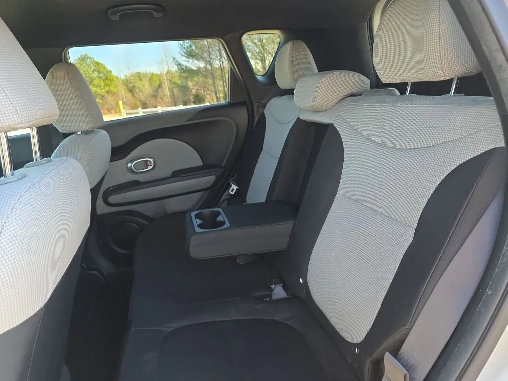 Used 2014 Kia Soul image 37