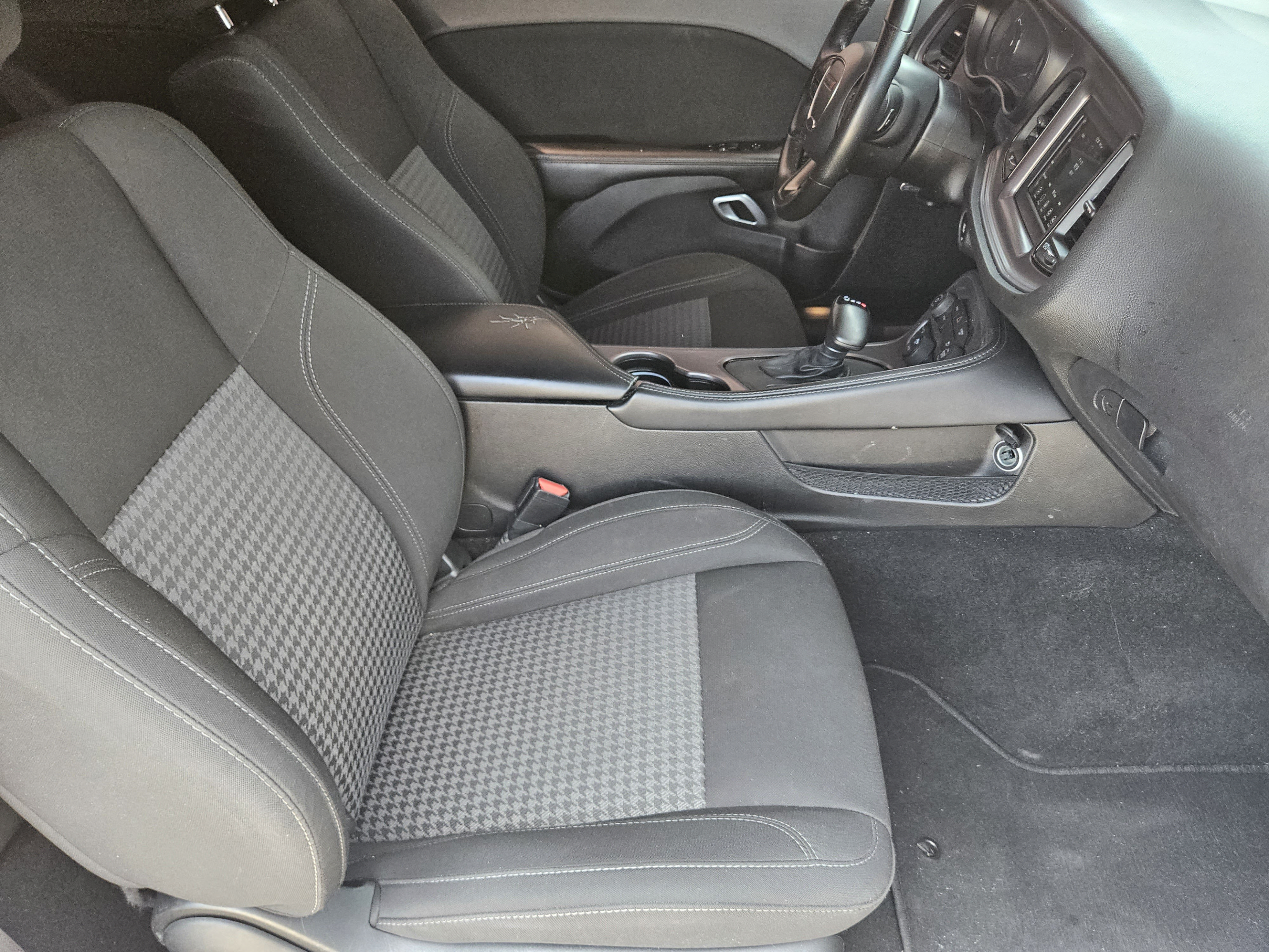 Used 2023 Dodge Challenger SXT w/ Blacktop Package AWD/4WD image 5