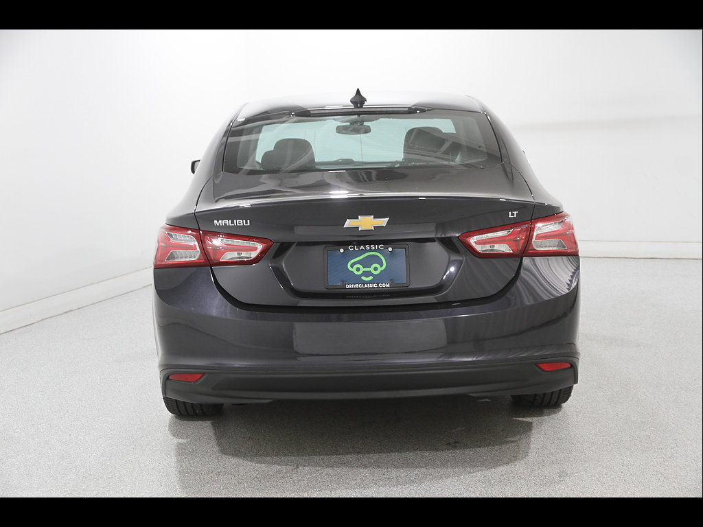 Used 2022 Chevrolet Malibu LT FWD image 18