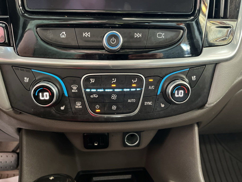 Used 2019 Chevrolet Traverse Premier w/ Driver Confidence II Package image 26