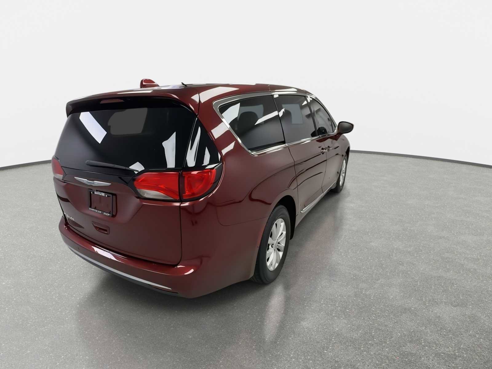 Used 2019 Chrysler Pacifica Touring Plus FWD image 8