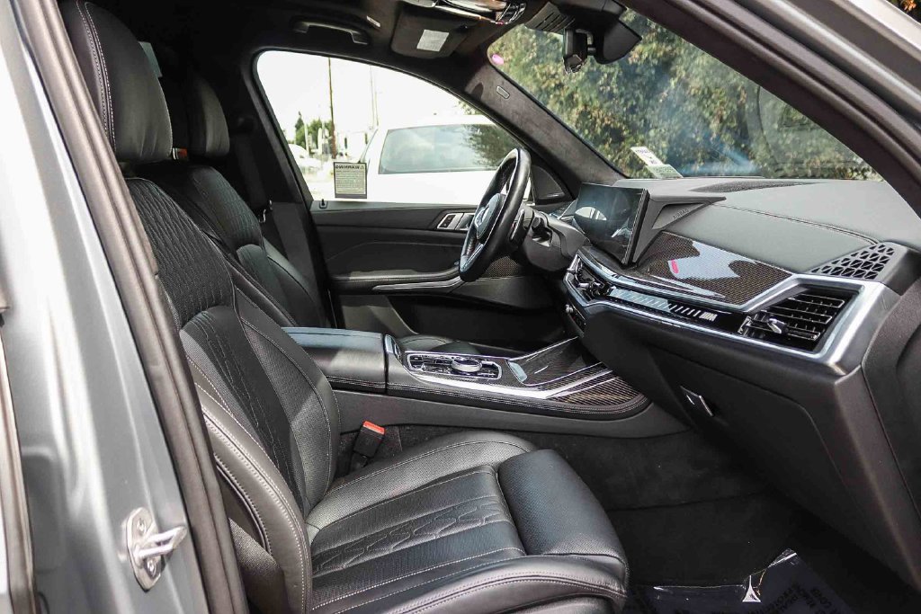 Used 2024 BMW X7 M60i w/ Executive Package AWD/4WD image 17