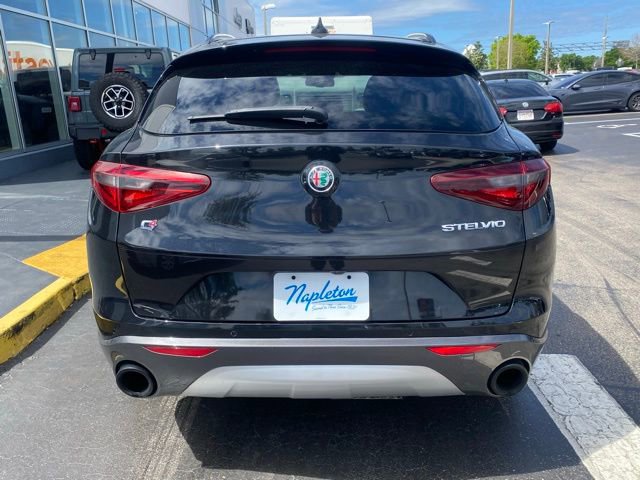 Used 2022 Alfa Romeo Stelvio Ti w/ Active Assist Plus Package image 8