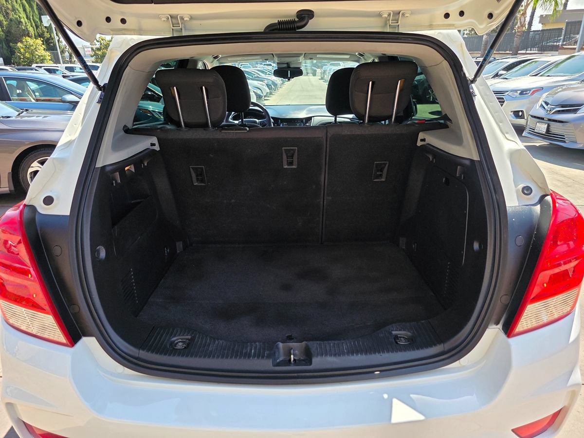 Used 2017 Chevrolet Trax LS FWD image 19