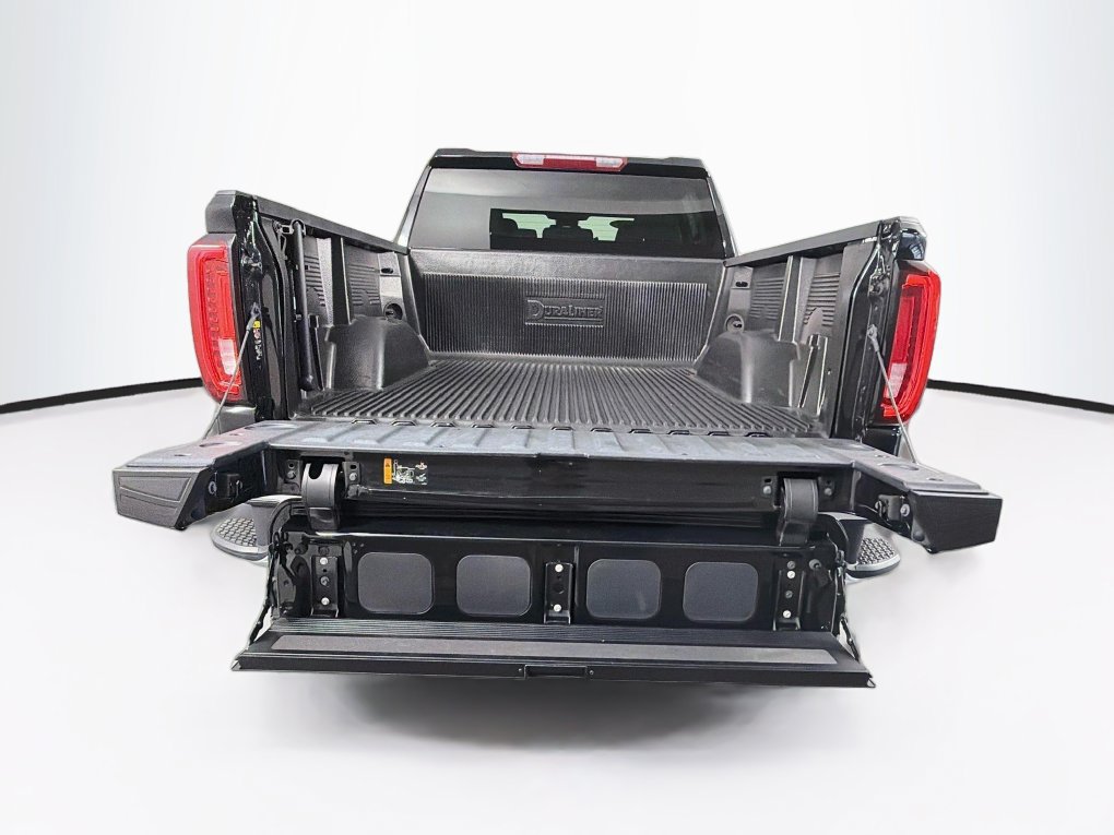 Used 2025 GMC Sierra 1500 SLT RWD image 26