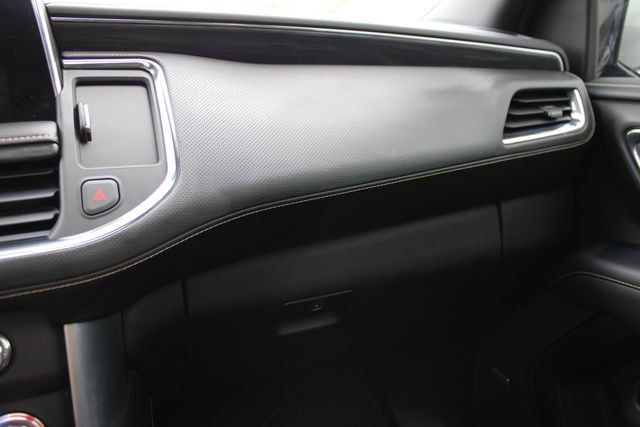 Used 2023 GMC Yukon SLT image 22