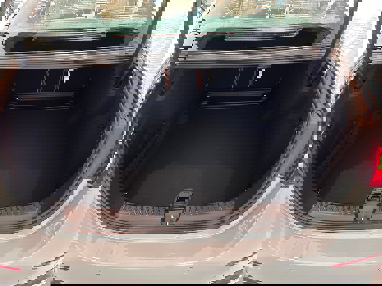 New 2026 Mercedes-Benz E 350 4MATIC Sedan image 15