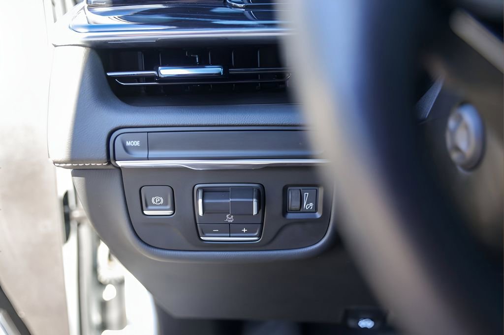 Certified 2023 Cadillac Escalade Sport w/ LPO, ONYX Package image 16