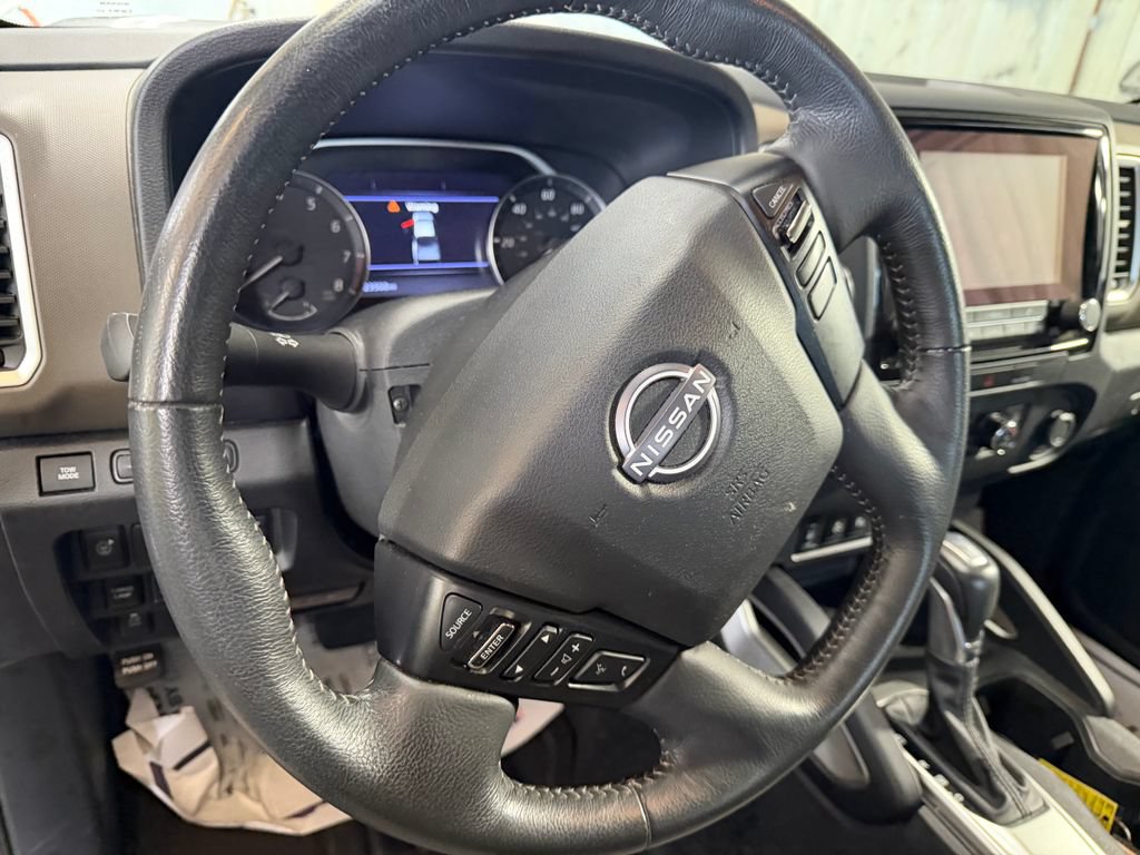 Used 2023 Nissan Frontier SV w/ SV Convenience Package AWD/4WD image 12