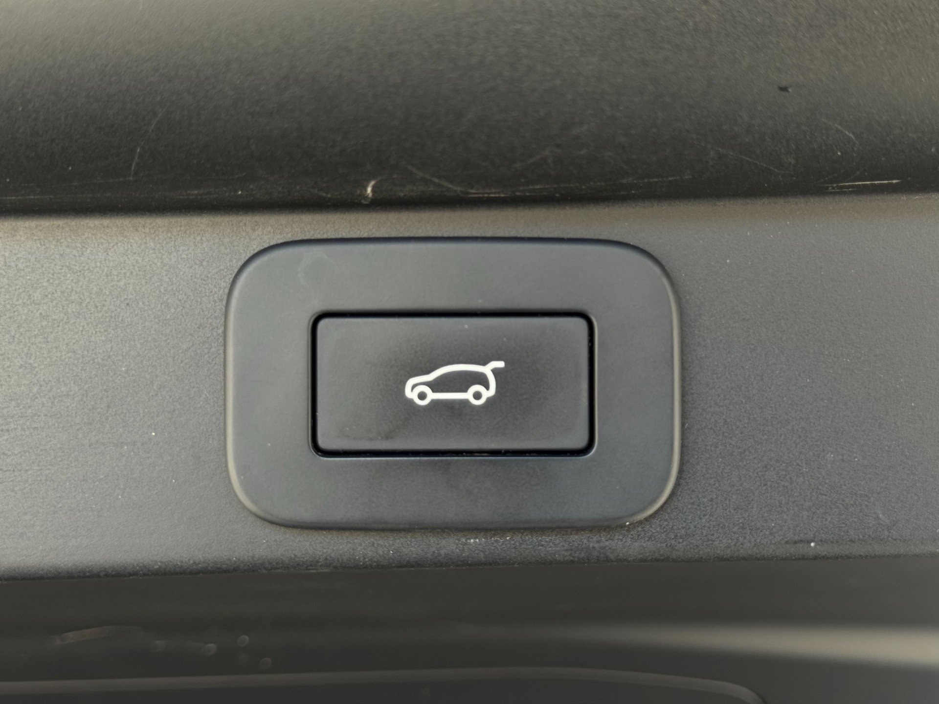 Used 2023 Land Rover Range Rover SE image 34