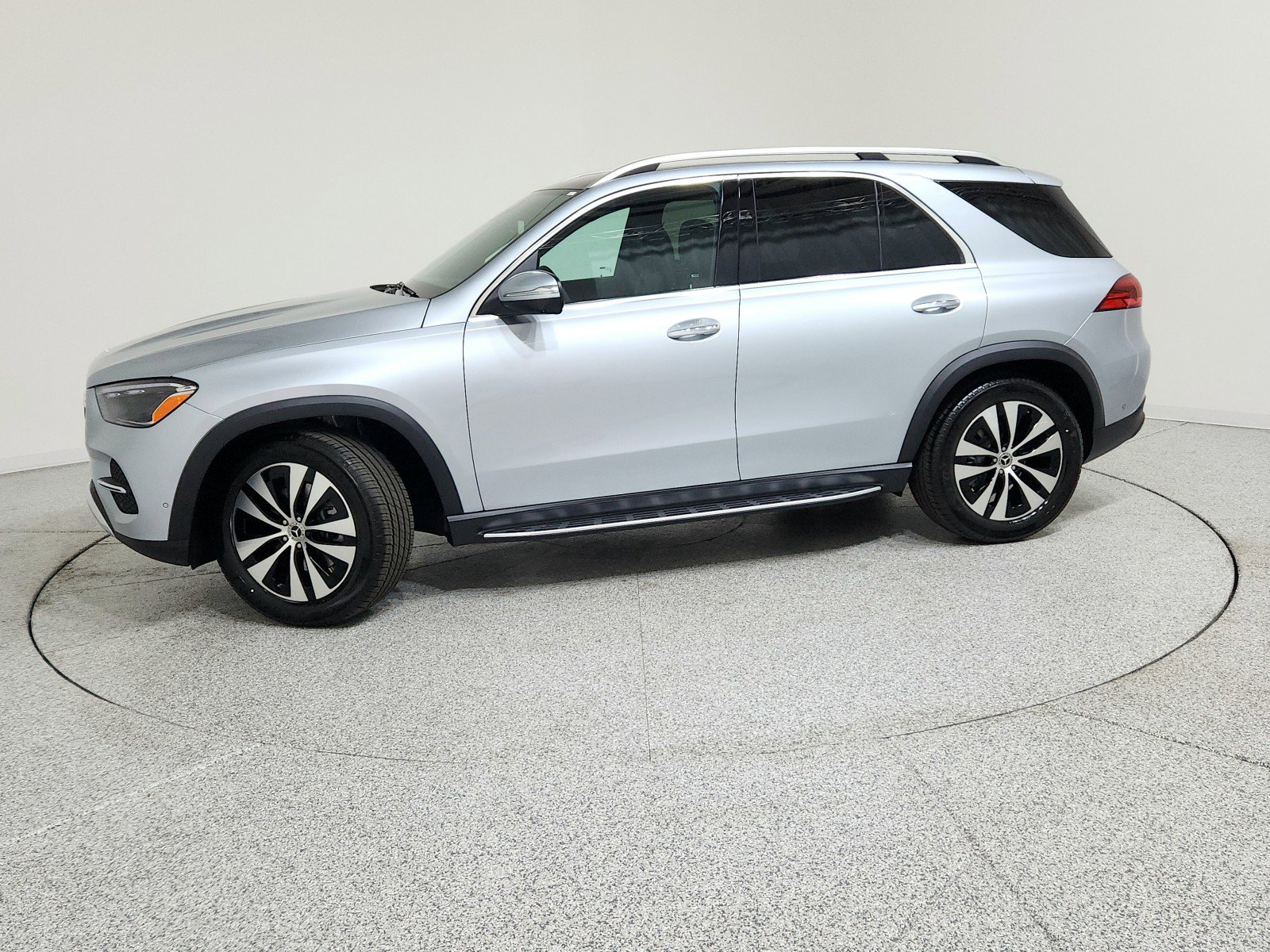 New 2026 Mercedes-Benz GLE 350 4MATIC image 2