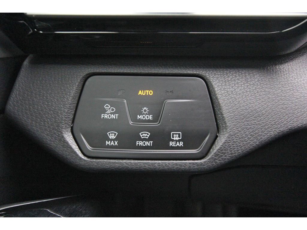Used 2023 Volkswagen ID.4 Pro S Plus AWD/4WD image 23