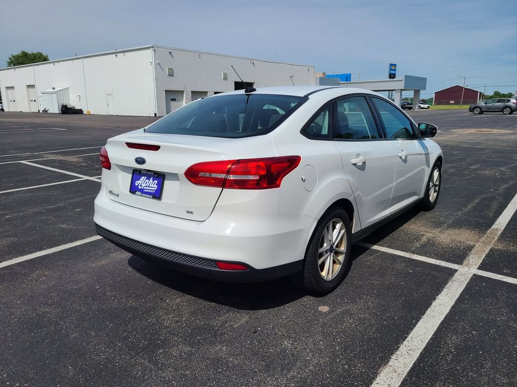 Used 2017 Ford Focus SE FWD image 7