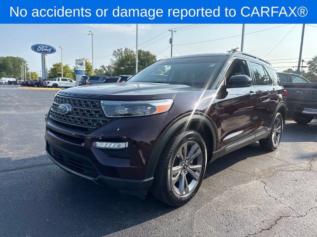 Used 2023 Ford Explorer XLT w/ Equipment Group 202A AWD/4WD image 2