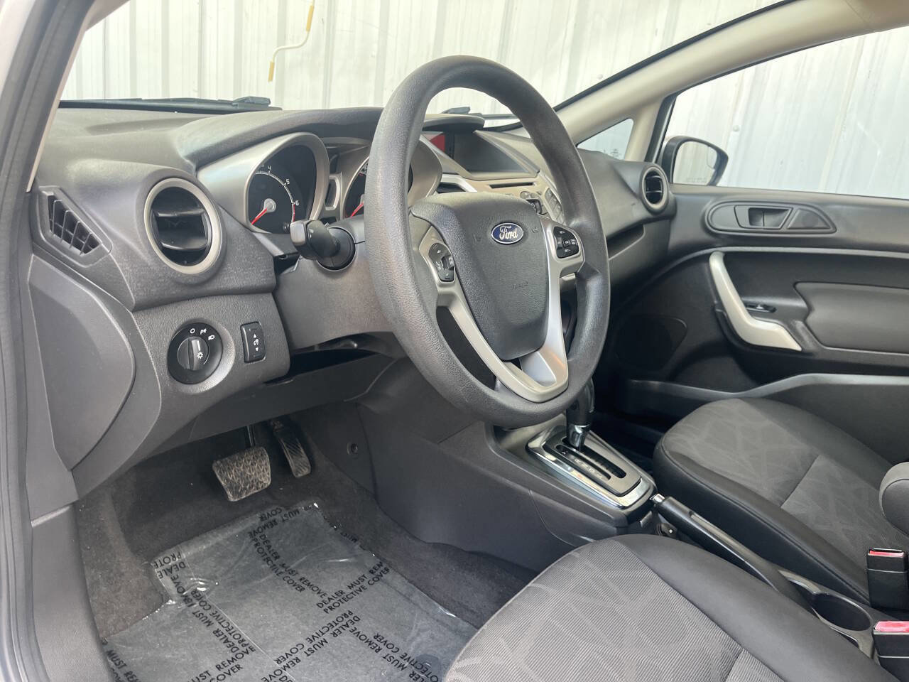 Used 2013 Ford Fiesta SE image 10