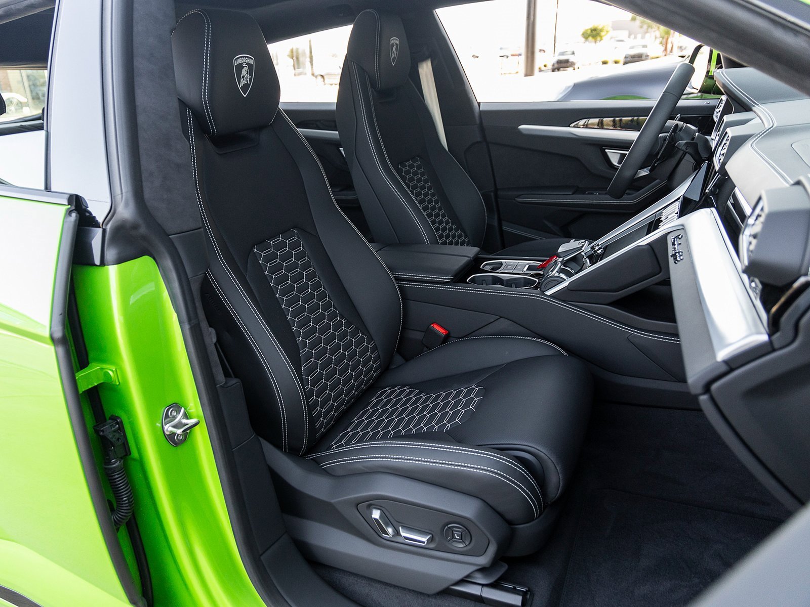 Used 2024 Lamborghini Urus S image 46