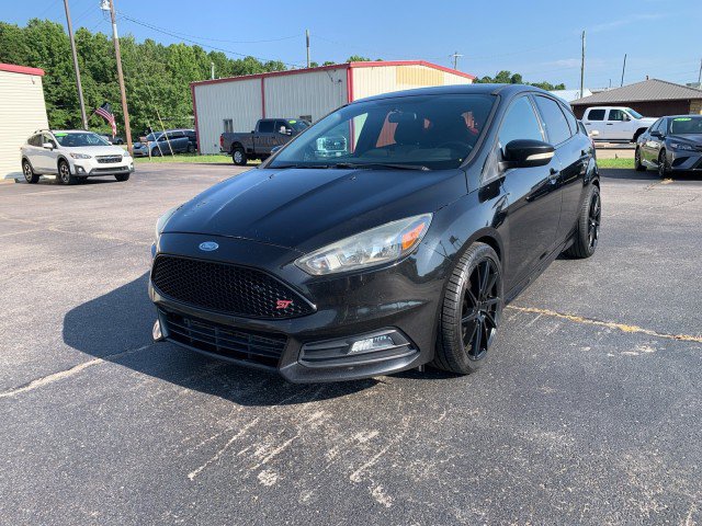 Used 2015 Ford Focus ST FWD image 6
