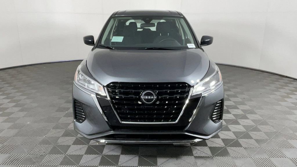 New 2025 Nissan Kicks Play S image 9