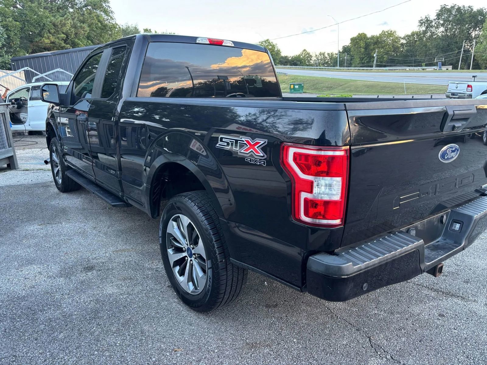 Used 2019 Ford F150 XL w/ Equipment Group 101A Mid image 8