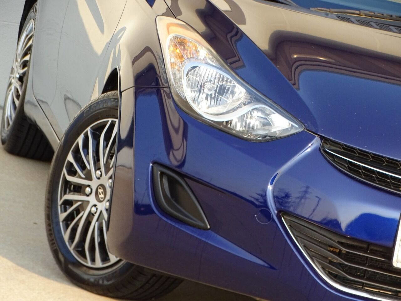 Used 2013 Hyundai Elantra GLS FWD image 34