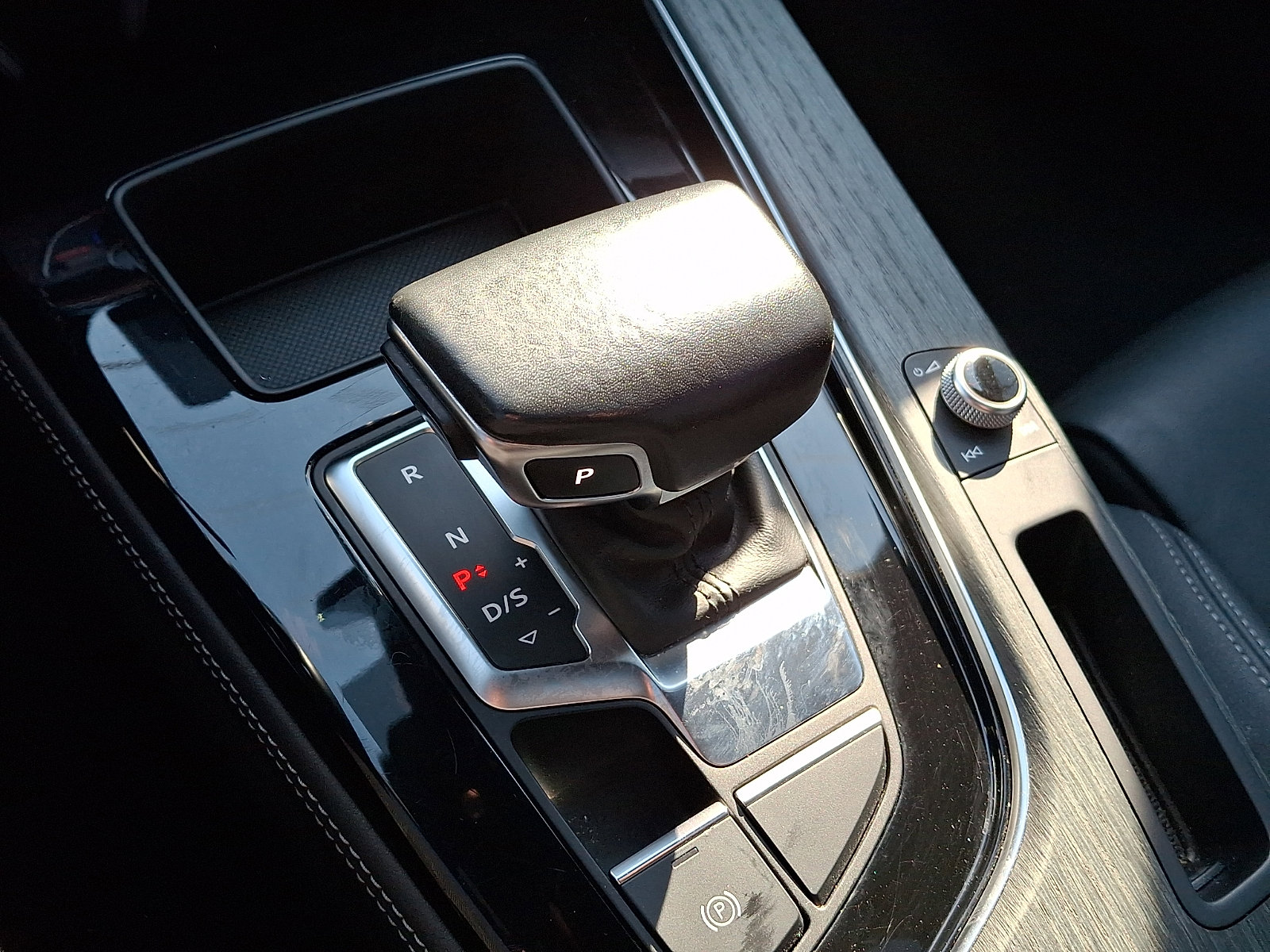 Used 2021 Audi A4 2.0T Premium Plus w/ Premium Plus Package image 15