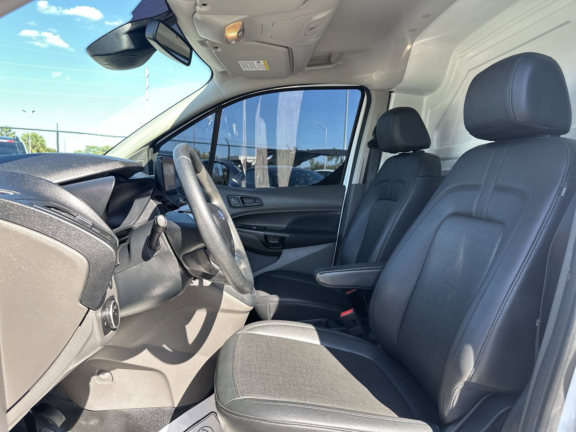 Used 2021 Ford Transit Connect XL FWD image 13