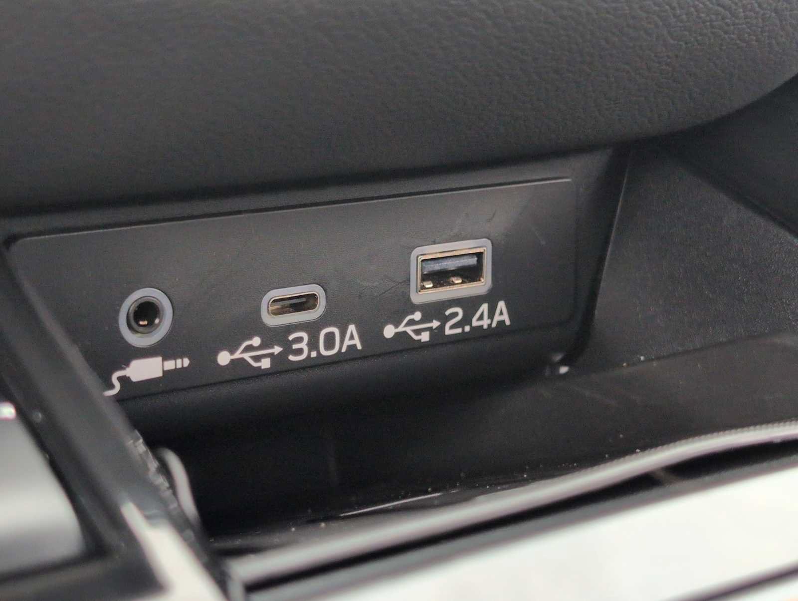 Used 2025 Subaru Outback Wilderness AWD/4WD image 31