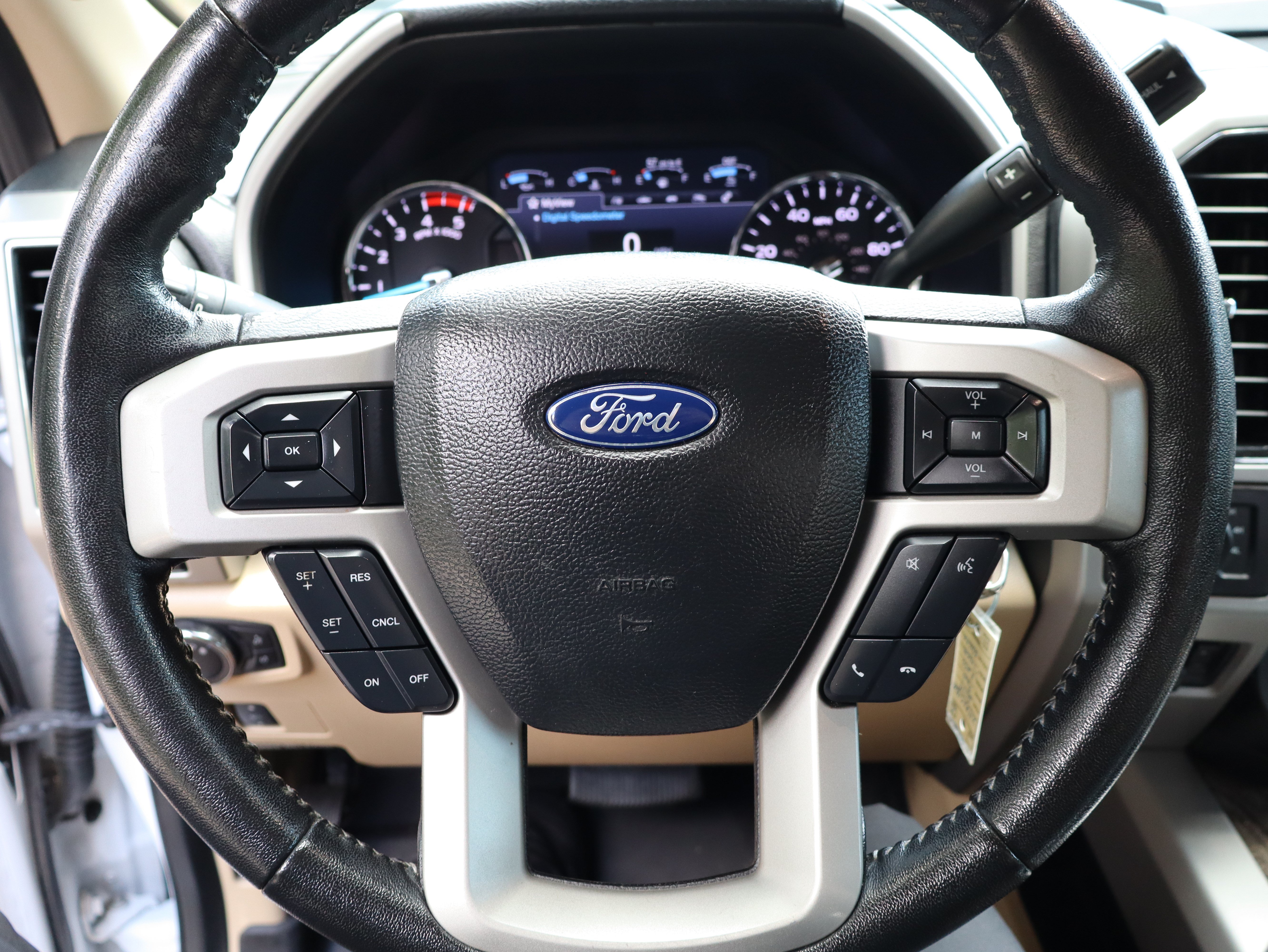 Used 2019 Ford F250 Lariat w/ Lariat Value Package AWD/4WD image 34