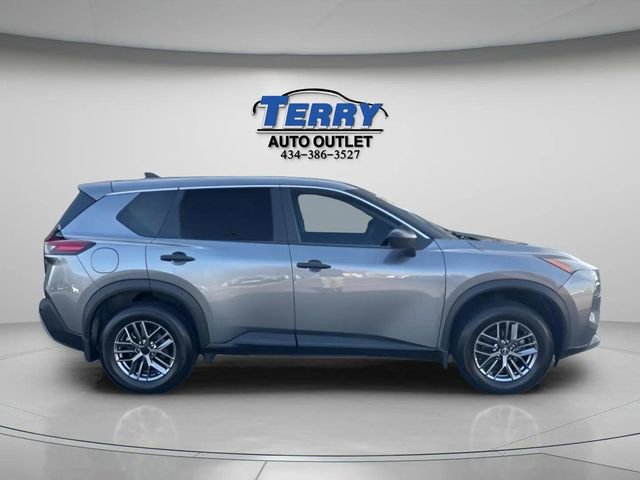Used 2023 Nissan Rogue S image 1