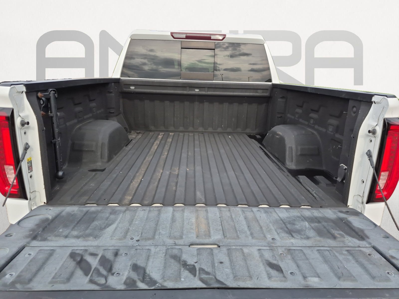 Used 2019 GMC Sierra 1500 SLT image 12