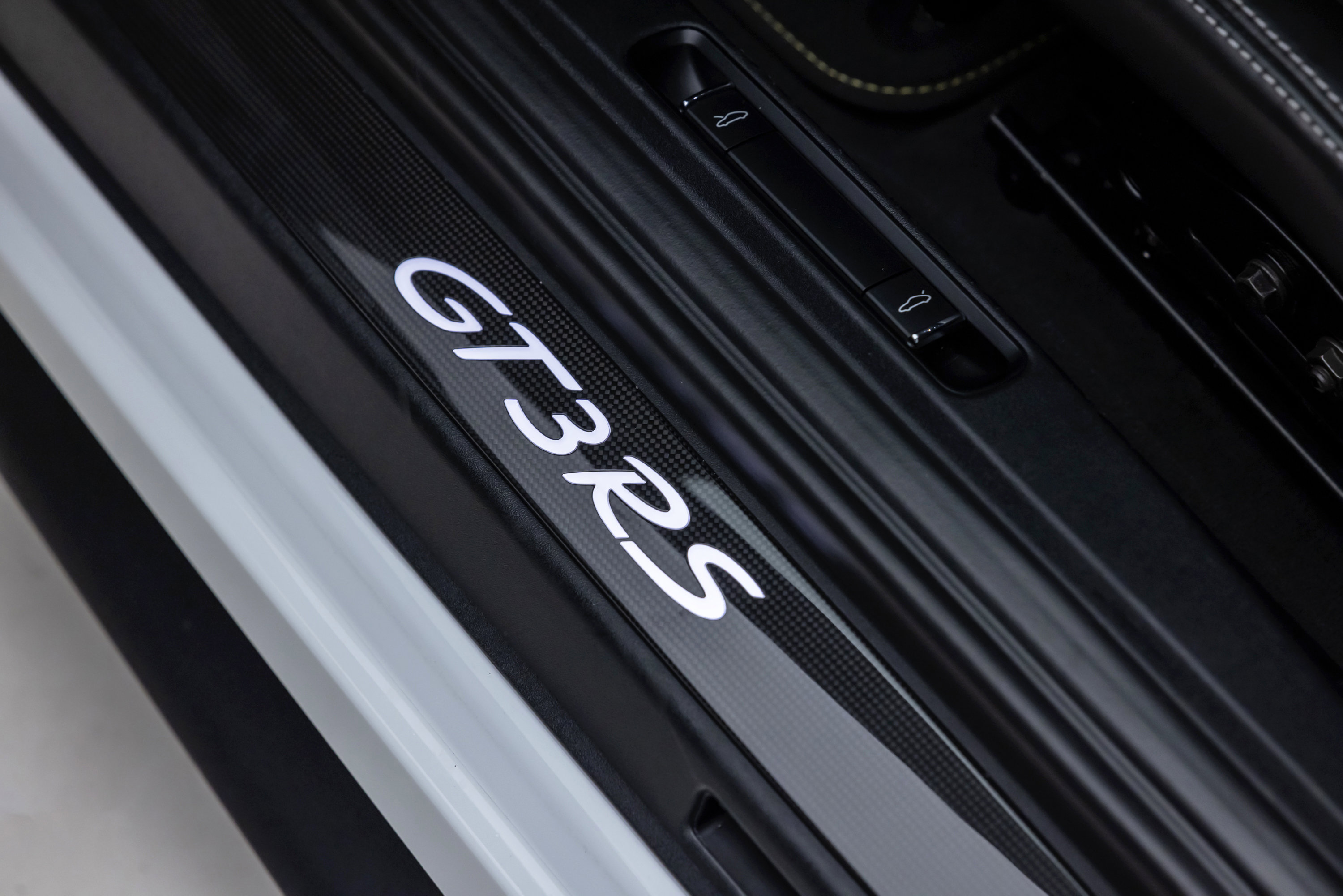 Used 2016 Porsche 911 GT3 RS image 60