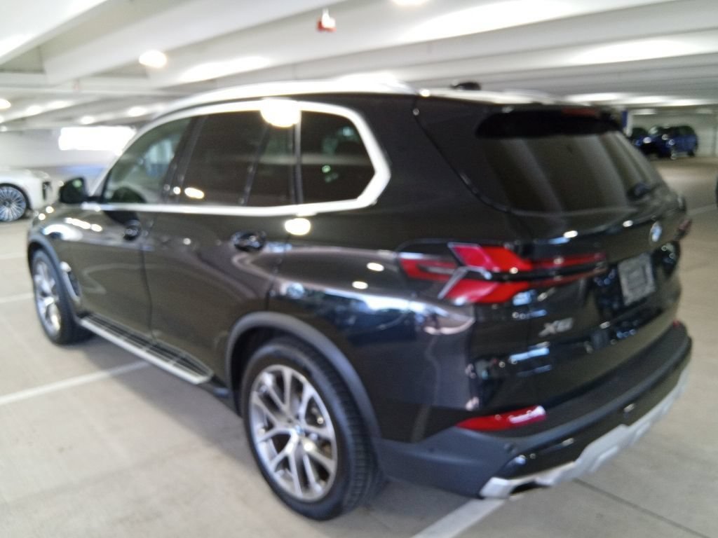 Used 2024 BMW X5 xDrive40i w/ Premium Package AWD/4WD image 7