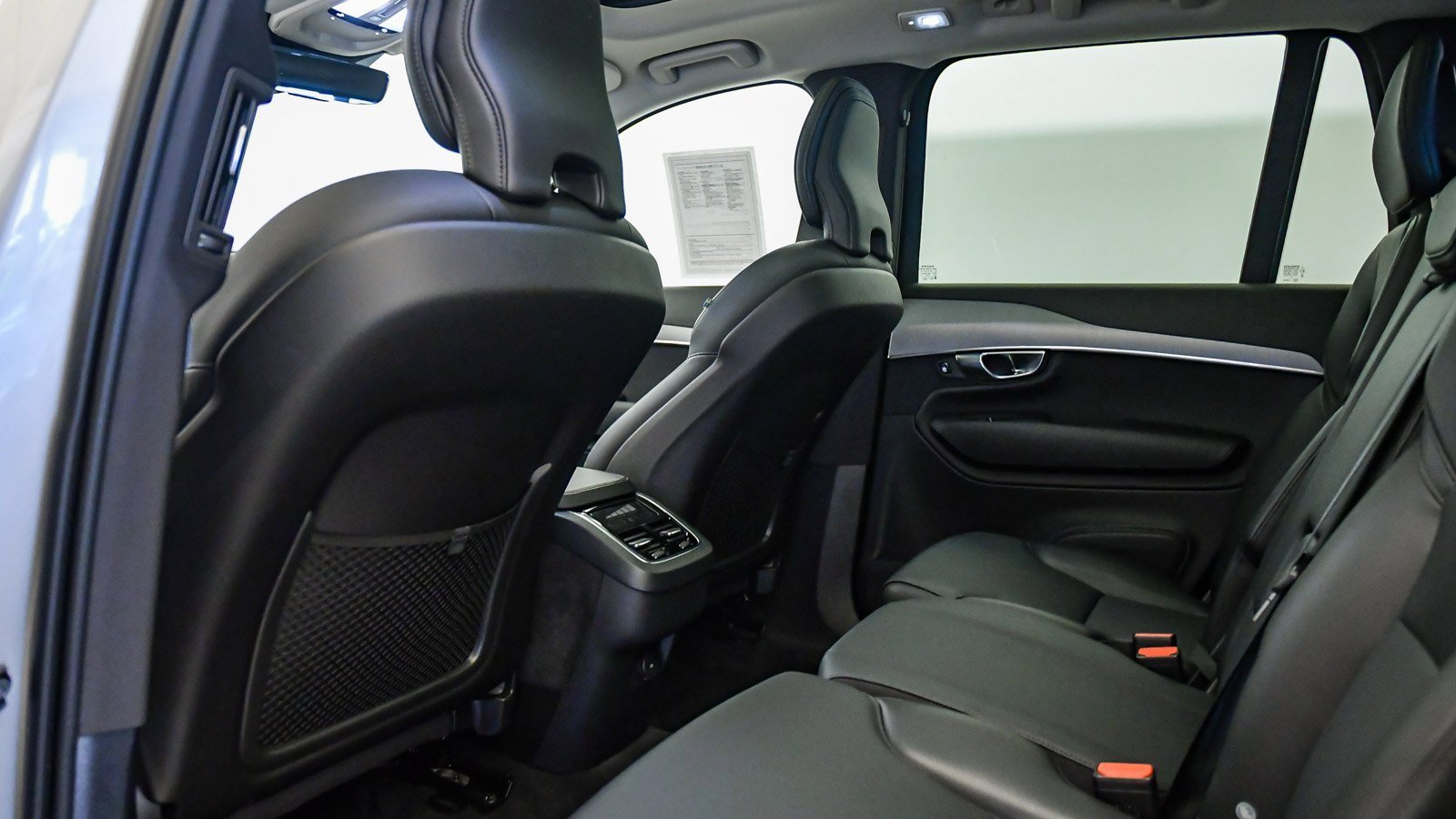 Certified 2025 Volvo XC90 B5 Core image 21