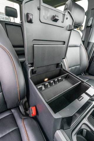 New 2026 Ford F250 Lariat w/ Black Appearance Package image 25