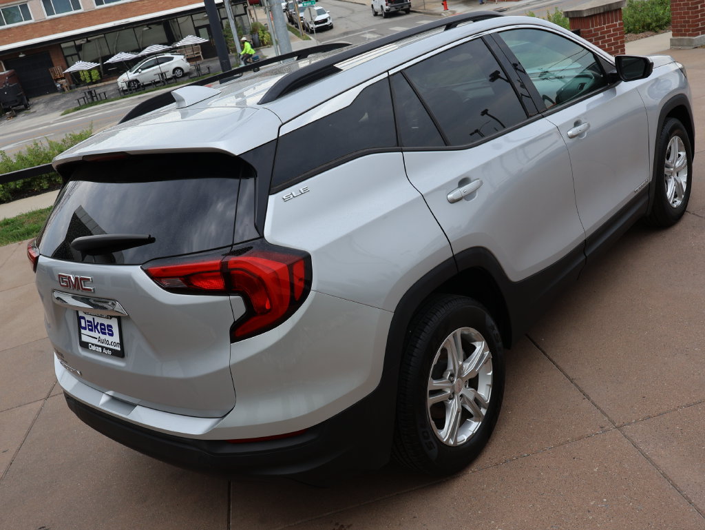 Used 2018 GMC Terrain SLE w/ Driver Convenience Package FWD image 6
