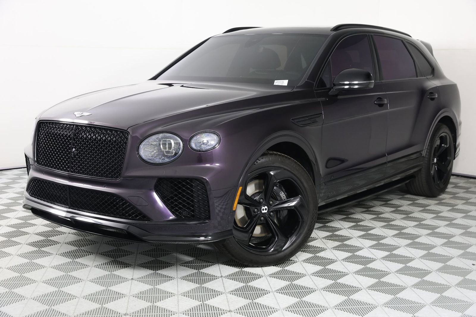 Used 2022 Bentley Bentayga AWD/4WD image 39