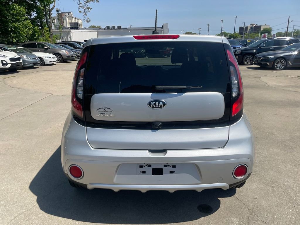 Used 2018 Kia Soul + FWD image 6