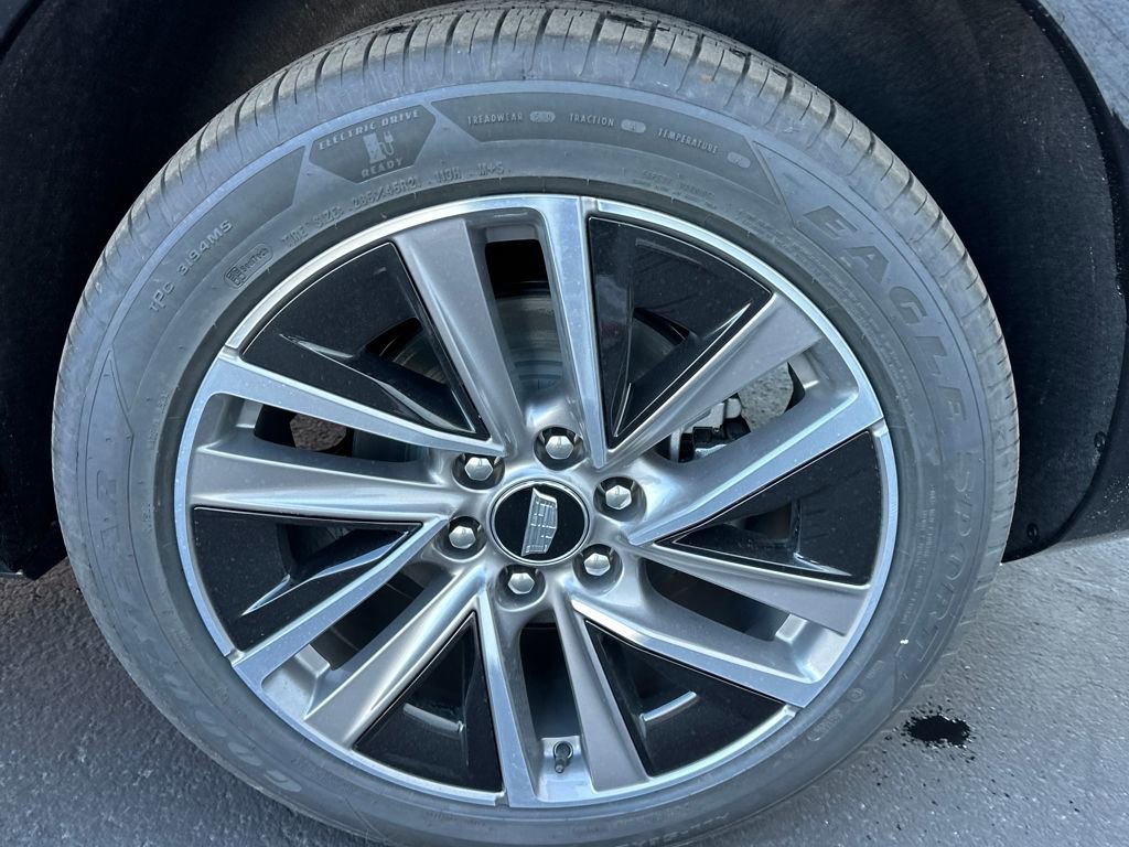 New 2026 Cadillac Vistiq Sport w/ LPO, Floor Liner Package image 23