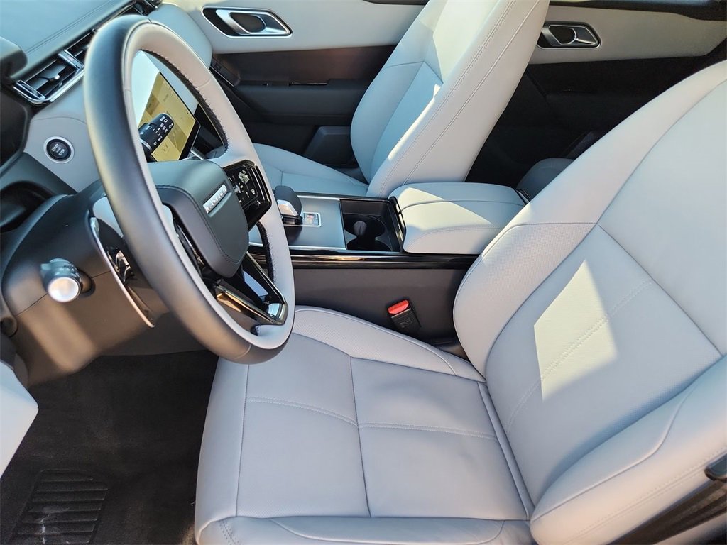 Used 2026 Land Rover Range Rover Velar Dynamic SE image 10