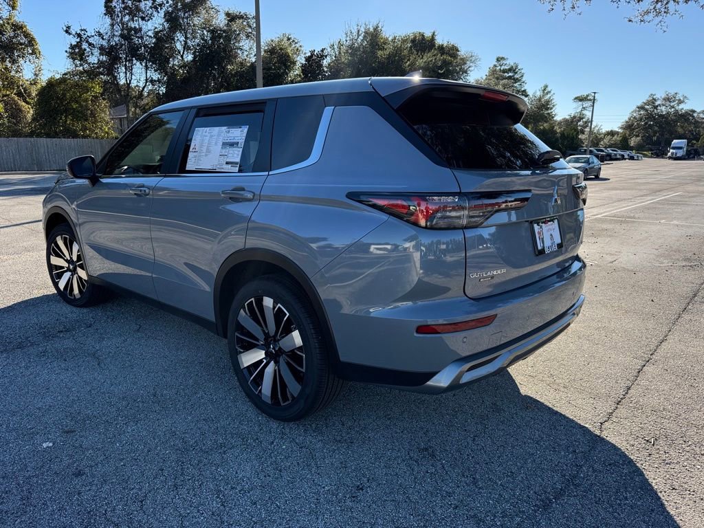 New 2025 Mitsubishi Outlander SE image 5